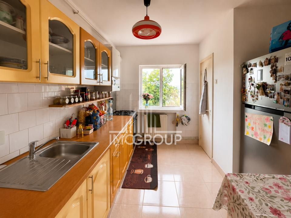 Apartament cu 2 camere decomandate de închiriat, Str. L. Pasteur, UMF 