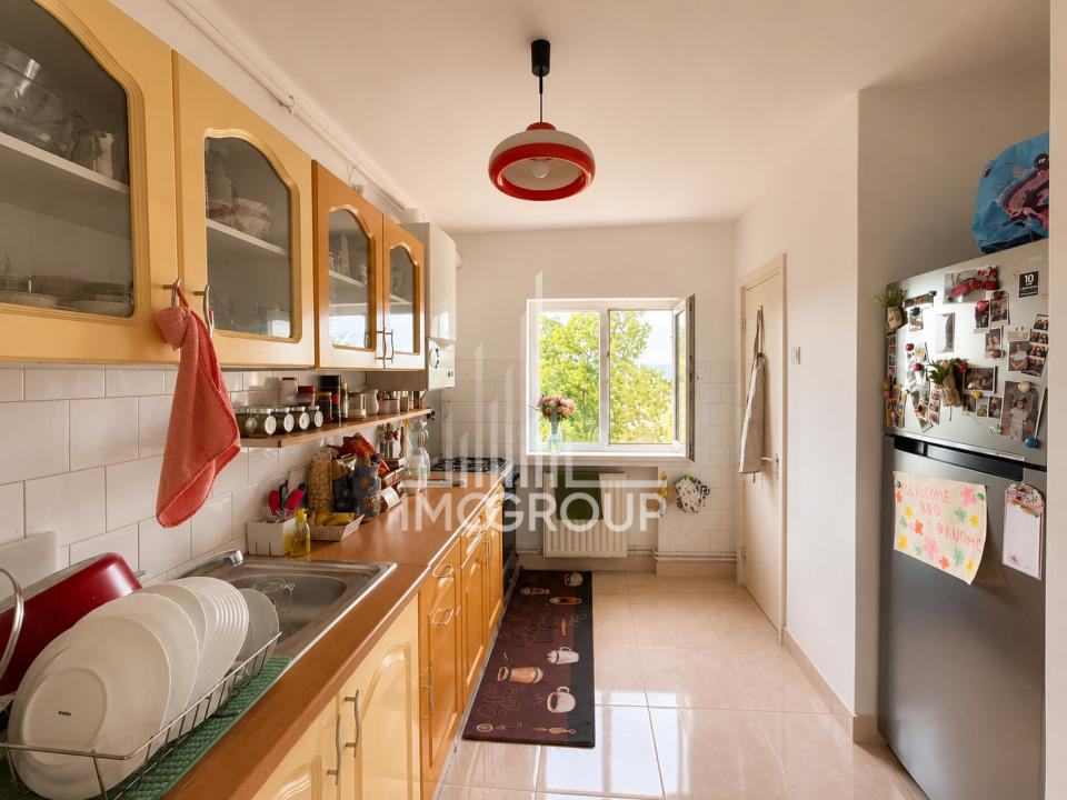 Apartament cu 2 camere decomandate de închiriat, Str. L. Pasteur, UMF 