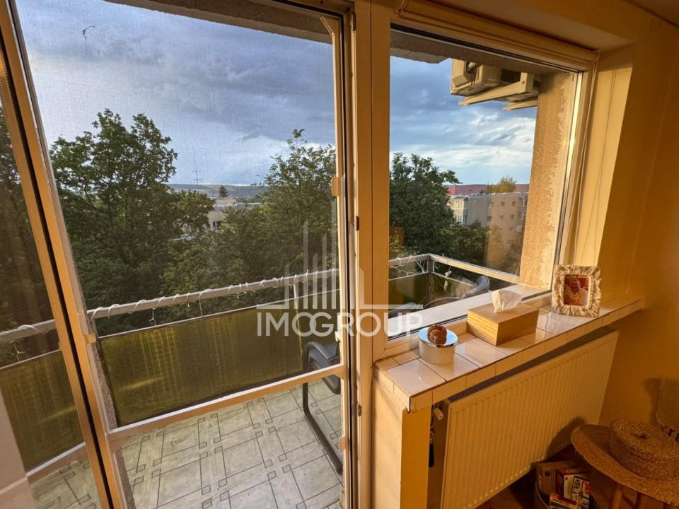 Apartament cu 2 camere decomandate de închiriat, Str. L. Pasteur, UMF 