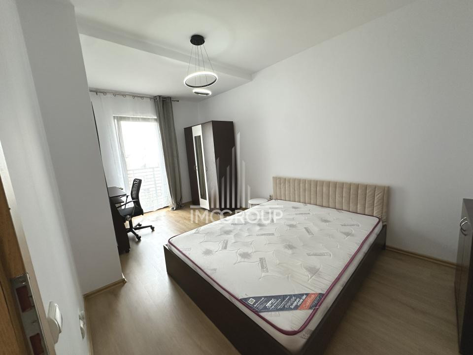 Apartament de inchiriat 3 camere, 2 bai , Piata Mihai Viteazul
