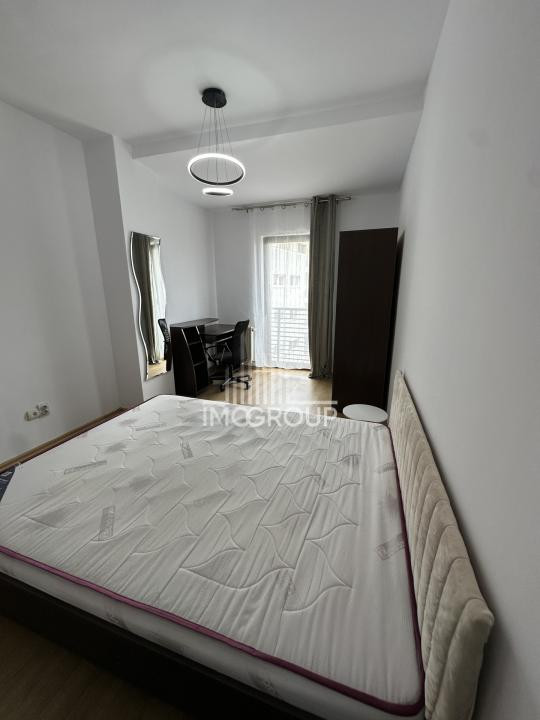 Apartament de inchiriat 3 camere, 2 bai , Piata Mihai Viteazul