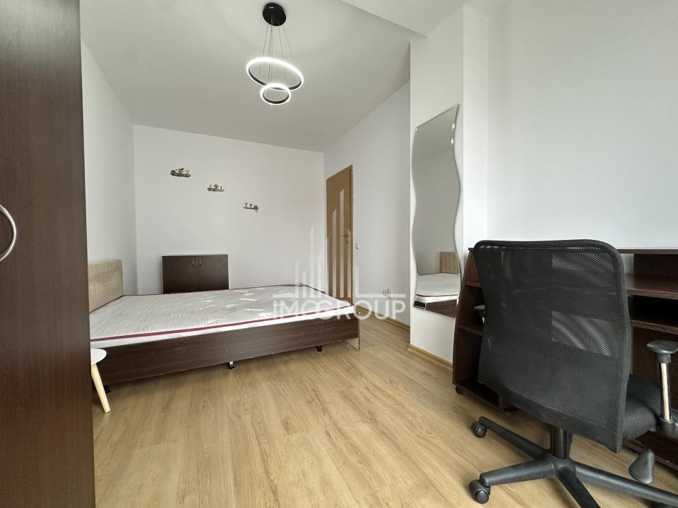 Apartament de inchiriat 3 camere, 2 bai , Piata Mihai Viteazul