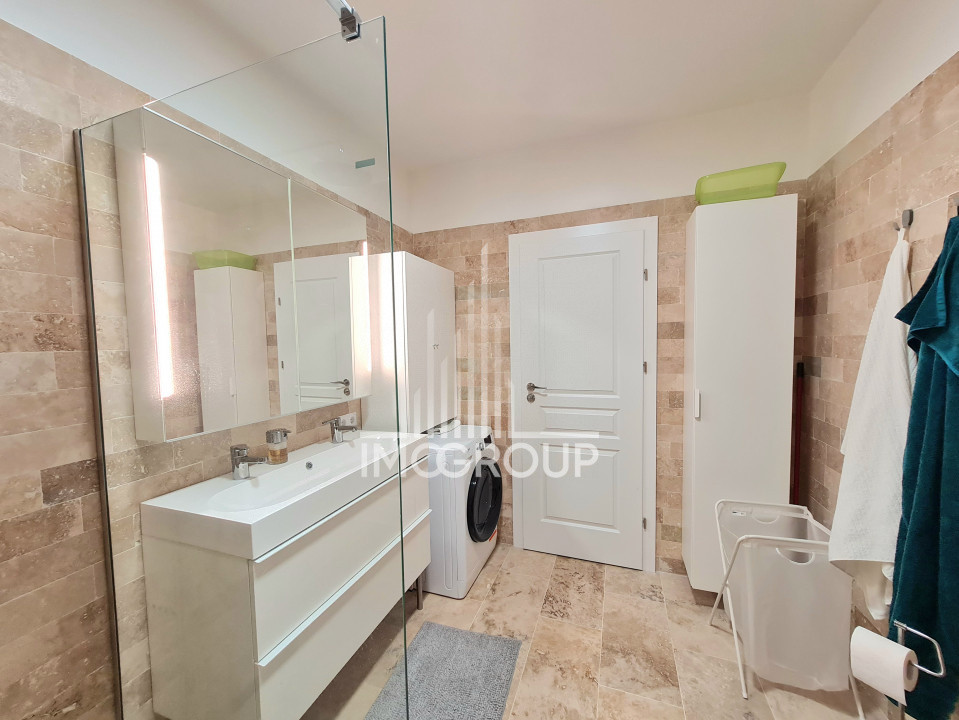 De inchiriat apartament 2 camere , dressing, AC, parcare