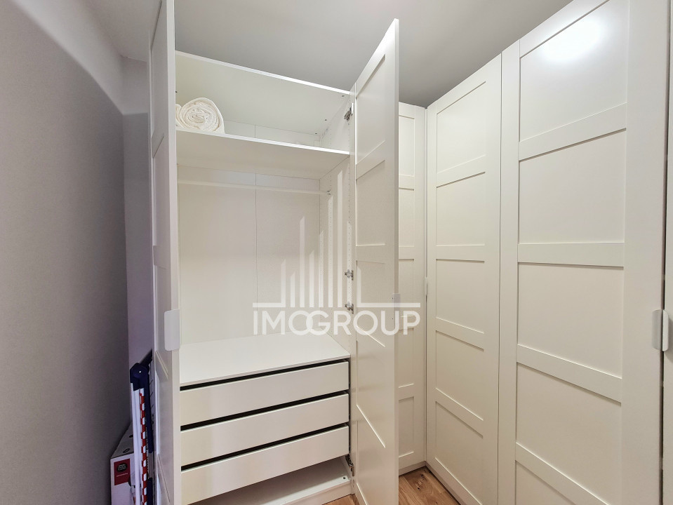 De inchiriat apartament 2 camere , dressing, AC, parcare