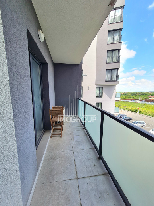 De inchiriat apartament 2 camere , dressing, AC, parcare
