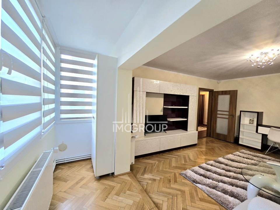 Apartament de inchiriat 3 camere & 2 bai, parcare, Zorilor - UMF