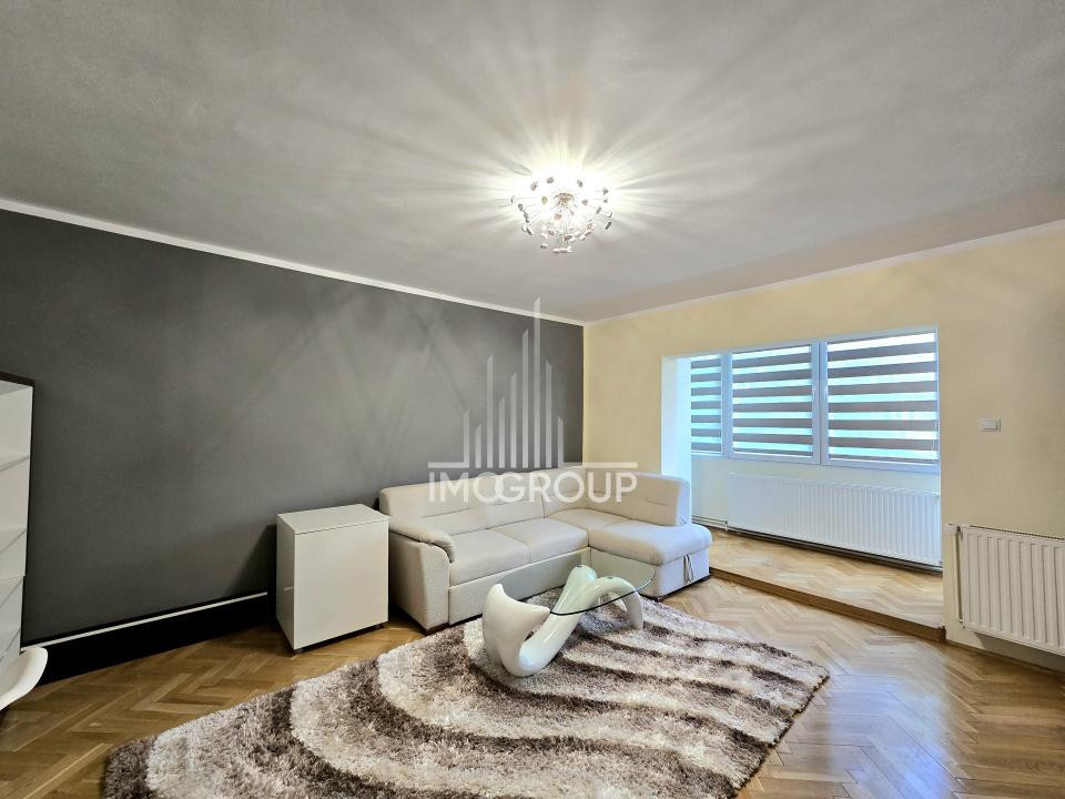 Apartament de inchiriat 3 camere & 2 bai, parcare, Zorilor - UMF