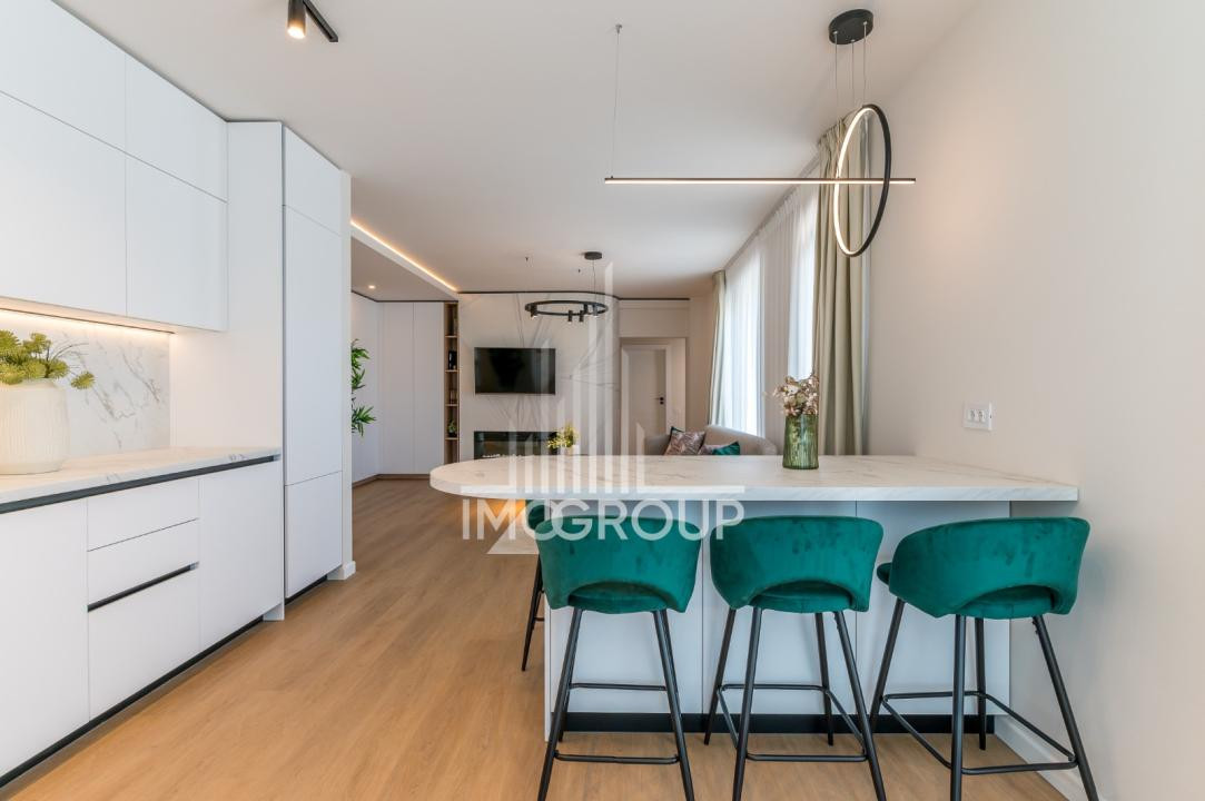 Cel mai deosebit apartament cu 3 camere din Zorilor se închiriază!