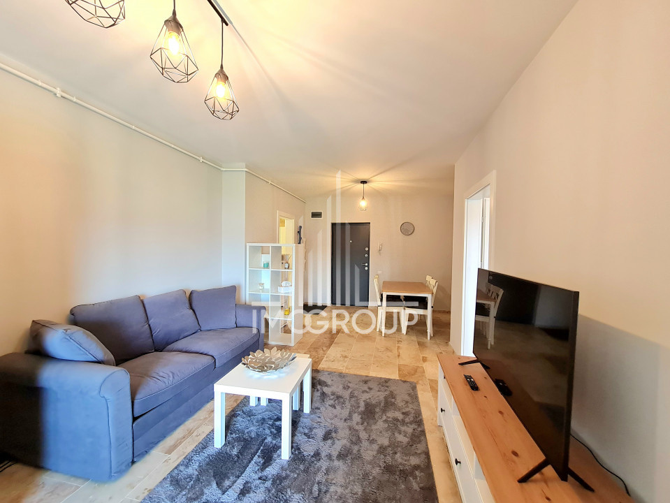 De inchiriat apartament 2 camere , dressing, AC, parcare