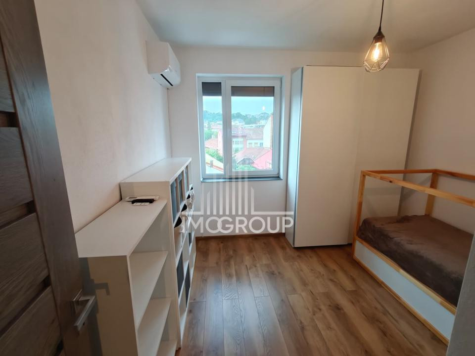 Apartament 3 camere de închiriat , 2 bai , Centru- Piata Mihai Viteazu