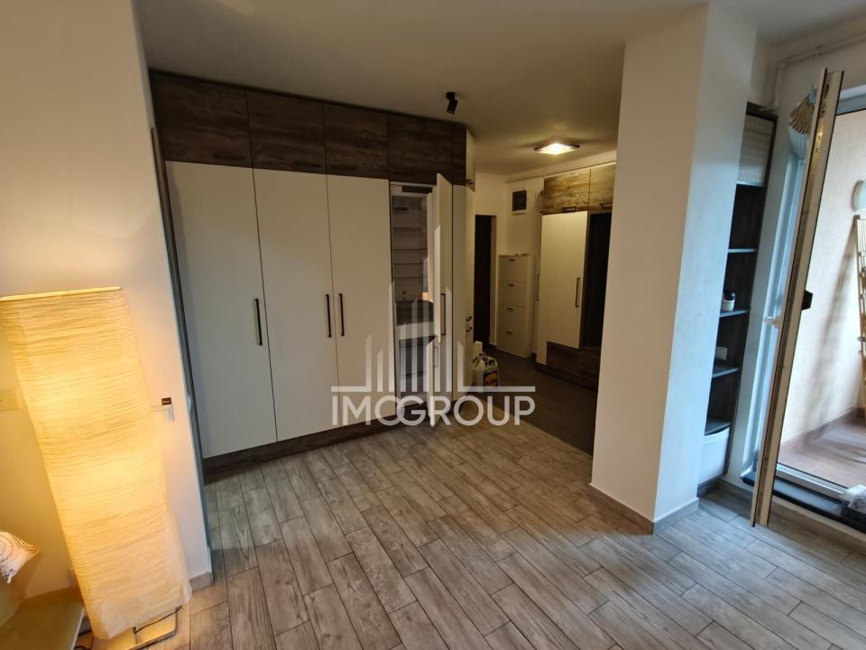 Apartament 3 camere de închiriat , 2 bai , Centru- Piata Mihai Viteazu