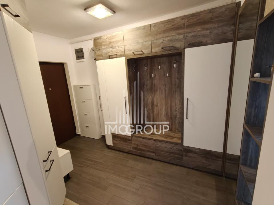 Apartament 3 camere de închiriat , 2 bai , Centru- Piata Mihai Viteazu