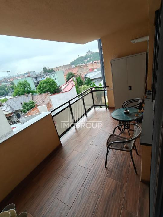 Apartament 3 camere de închiriat , 2 bai , Centru- Piata Mihai Viteazu
