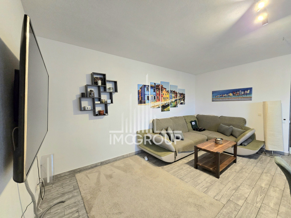 Apartament 3 camere de închiriat , 2 bai , Centru- Piata Mihai Viteazu