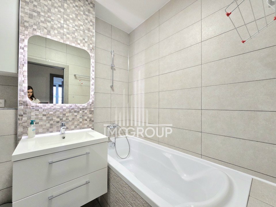 Apartament 3 camere de închiriat , 2 bai , Centru- Piata Mihai Viteazu