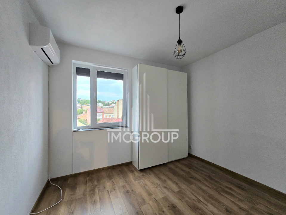 Apartament 3 camere de închiriat , 2 bai , Centru- Piata Mihai Viteazu