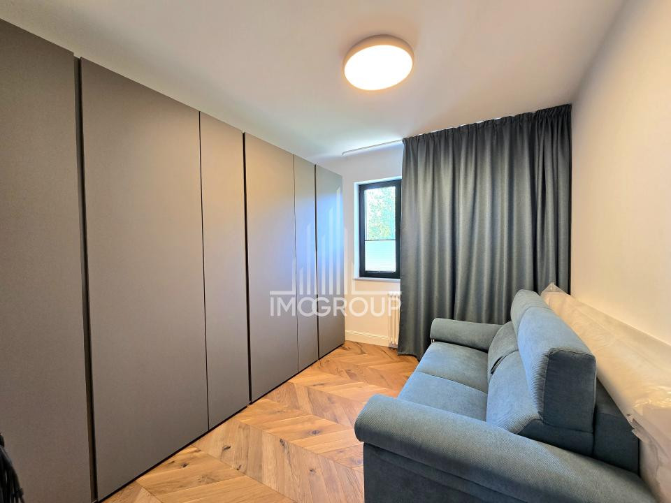 Apartament de lux 4 camere de închiriat – lângă UMF și Casa de Cultură