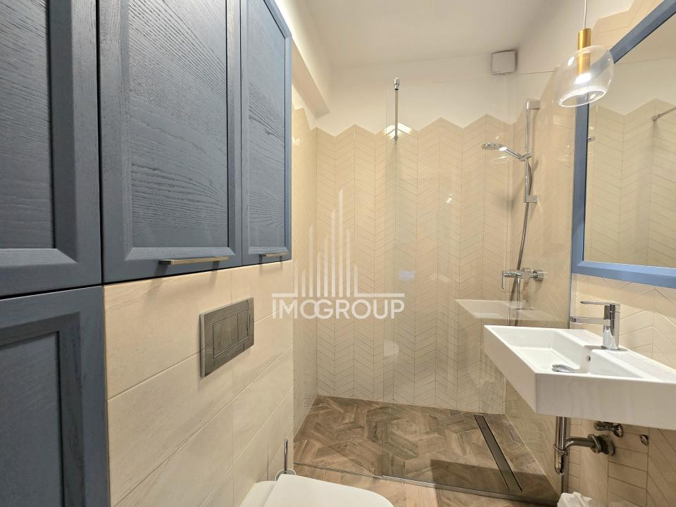 Apartament de lux 4 camere de închiriat – lângă UMF și Casa de Cultură
