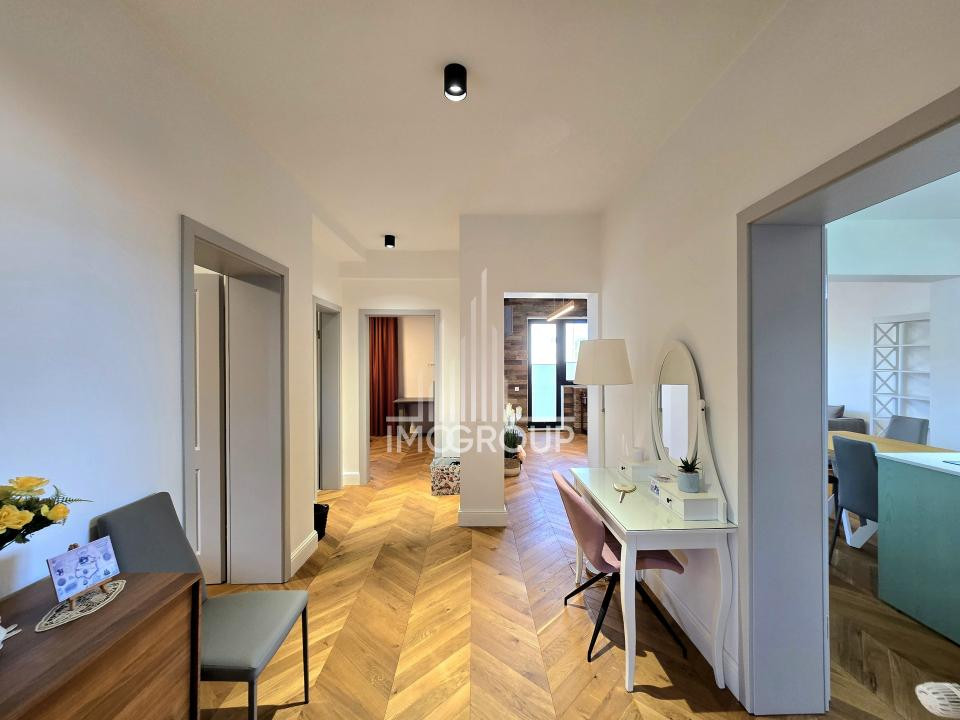 Apartament de lux 4 camere de închiriat – lângă UMF și Casa de Cultură