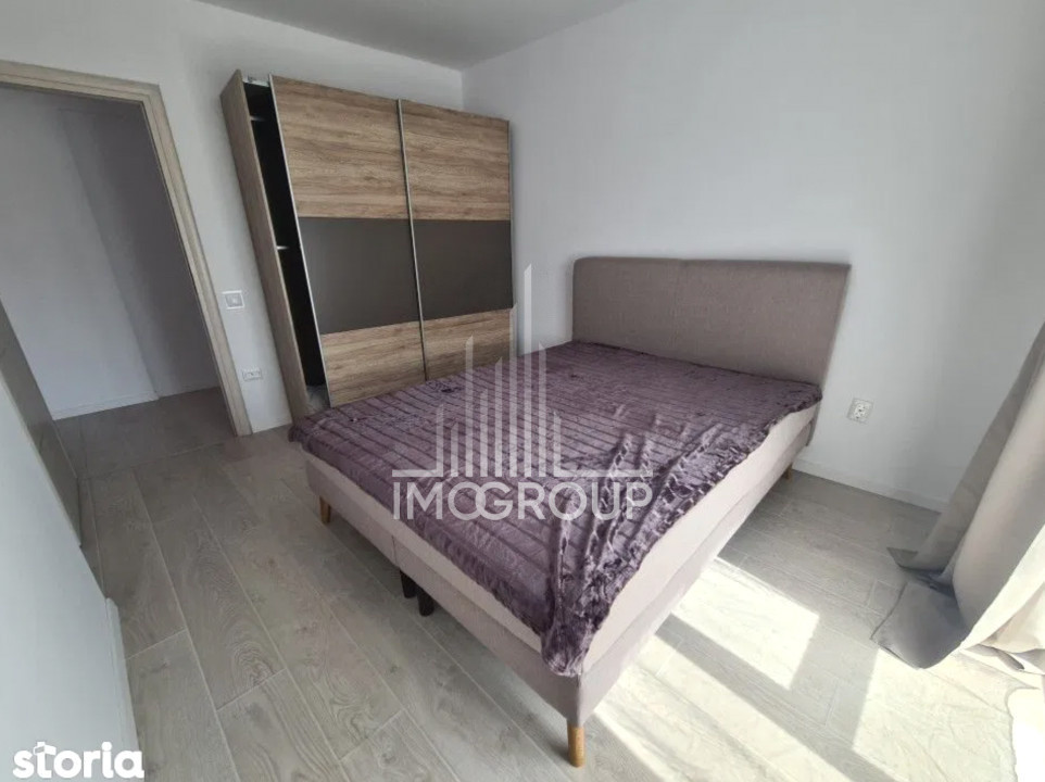 Apartament 3 camere si 2 bai de inchiriat, parcare, 80mp, Centru