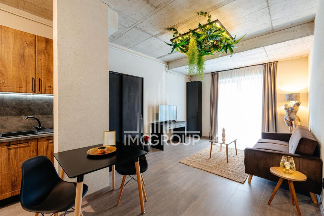 Apartament 2 camere de inchiriat, in zona centrala, garaj