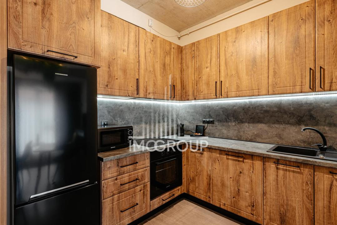 Apartament 2 camere de inchiriat, in zona centrala, garaj