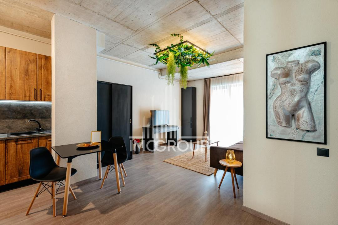 Apartament 2 camere de inchiriat, in zona centrala, garaj