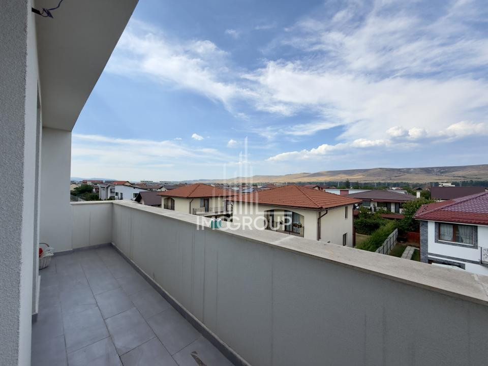 Apartament cu 3 camere | 2 bai | str. Catanelor | Terasă | Panouri | Parcare