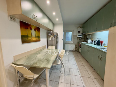 Apartament cu 3 dormitoare | zona Spitalul de Recuperare | Parter înalt 