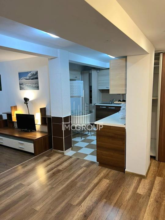 Apartament 3 camere de închiriat, 2 bai, cheltuieli incluse, UMF