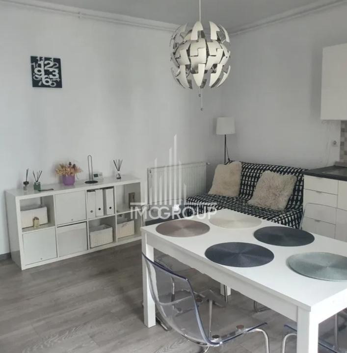  Apartament modern cu 2 camere – Zona Centrală 