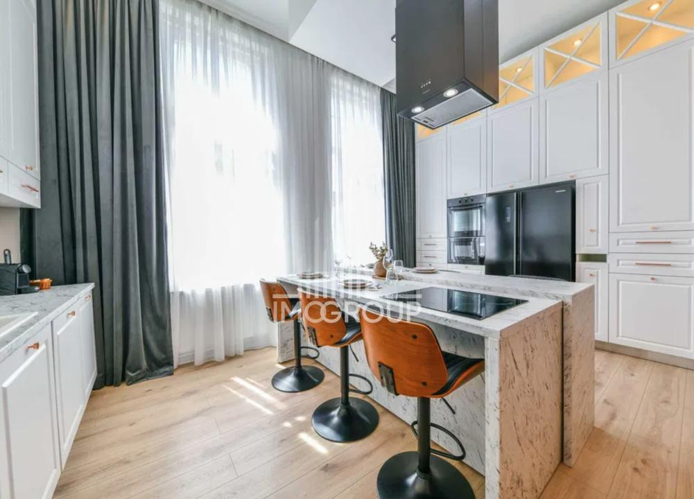 APARTAMENT 3 CAMERE DE ÎNCHIRIAT – ULTRACENTRAL | UMF
