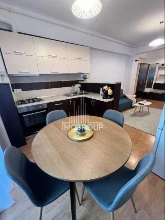  Apartament cu 2 camere de închiriat – Zorilor, parcare