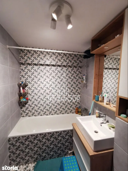 Apartament spațios cu 3 camere de vanzare, 65 mp, Titulescu