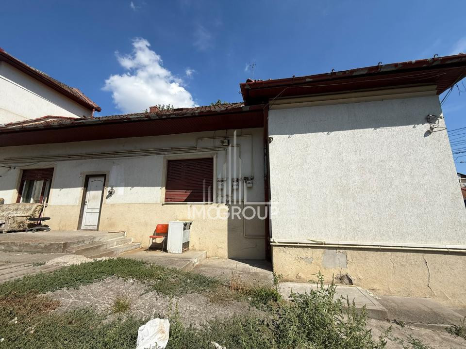 Casă de închiriat, formată din 3 apartamente – zona Oașului