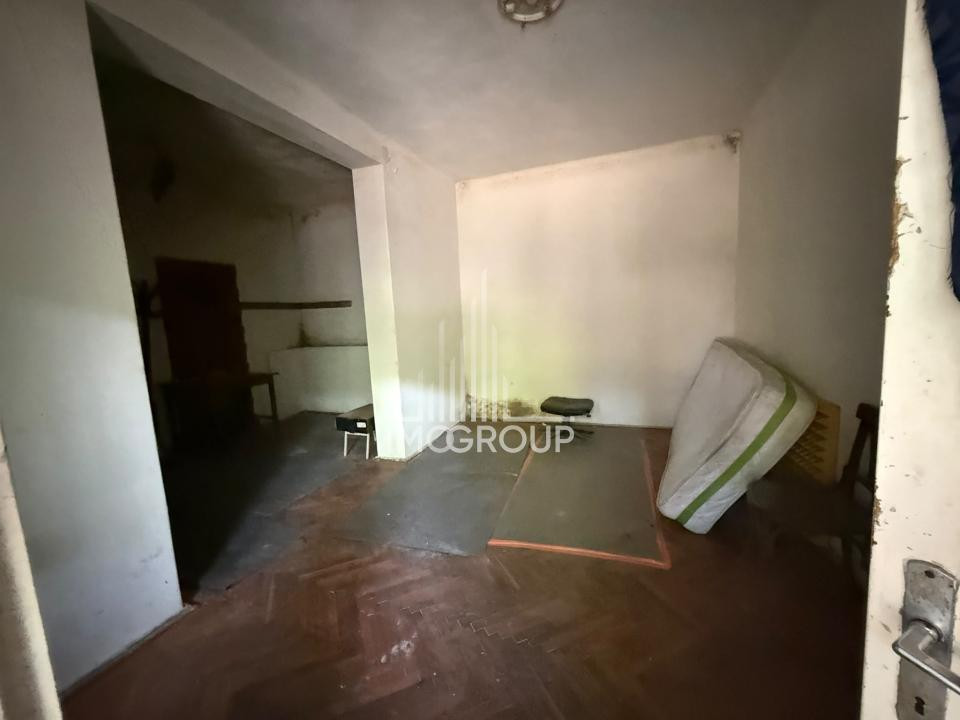 Casă de închiriat, formată din 3 apartamente – zona Oașului