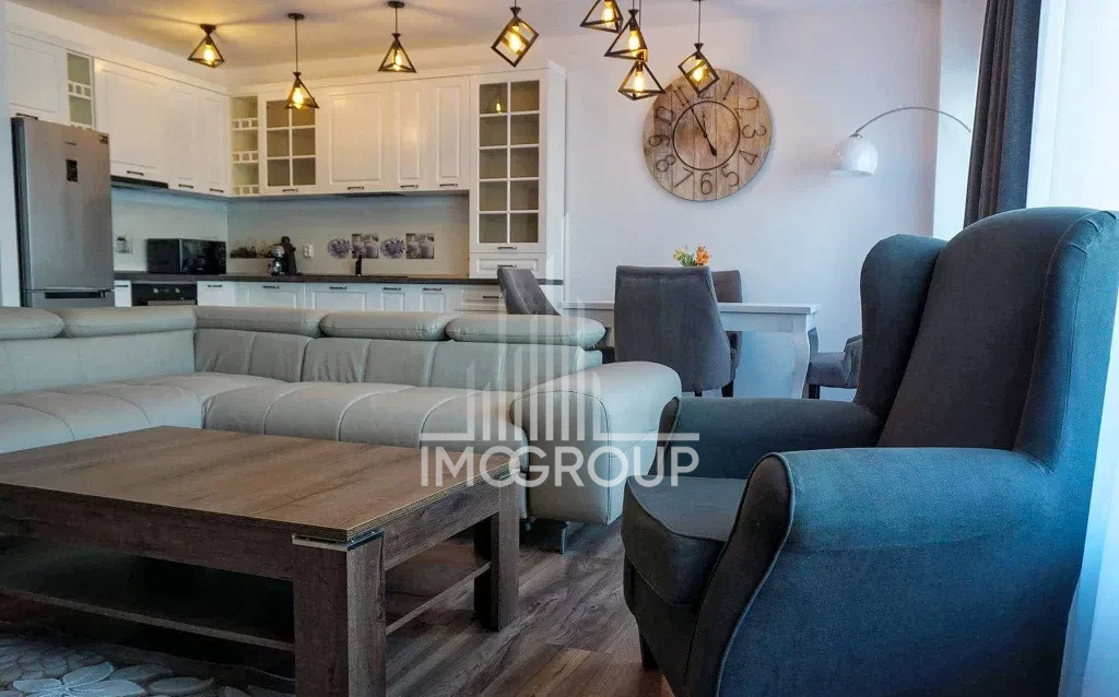 Apartament modern cu 2 camere de închiriat str Dorobanților