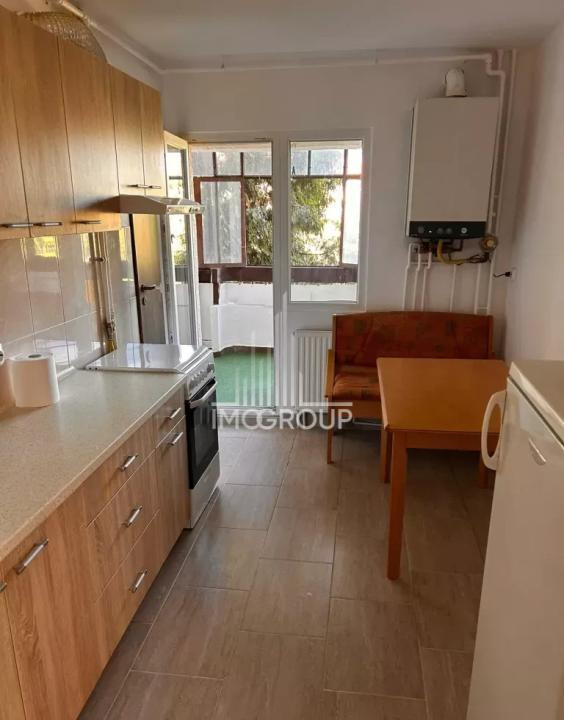 Apartament 2 camere, cu balcon si parcare, la etajul 1, zona strazii Jupiter