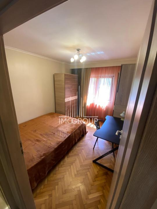 Apartament cu 3 camere si 2 bai  la 12 minute de UMF