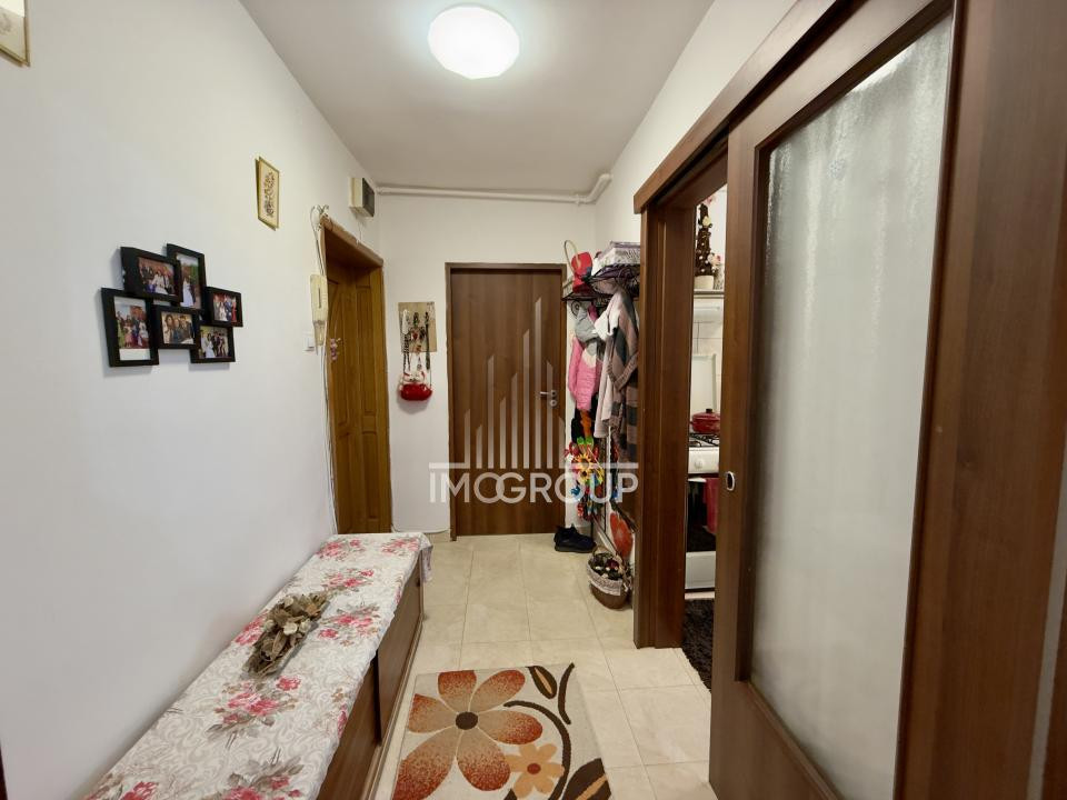 Apartament cu 3 camere | zona Piata Hermes | Balcon | Boxa 