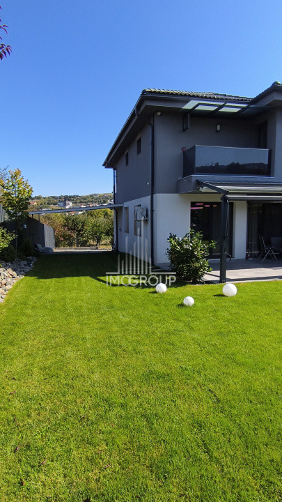Duplex de închiriat în Borhanci 140 mp utili + terasă 30 mp + teren 523 mp