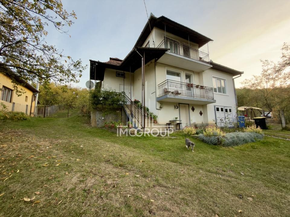 Casă de vânzare la munte | Comuna Băișoara | 1900 mp teren ingradit | 135 mpu
