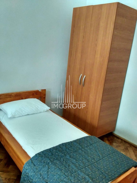 Hostel 10 camere | capacitate 33 persoane | sauna | ciubar | Muntele Baisorii