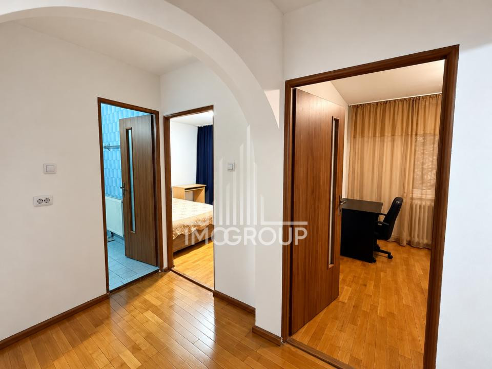 Apartament 3 camere decomandat | 2 băi | 2 balcoane | Piața Zorilor