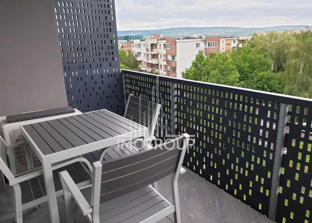 Apartament cu 2 camere decomandat & garaj de închiriat –The Office 