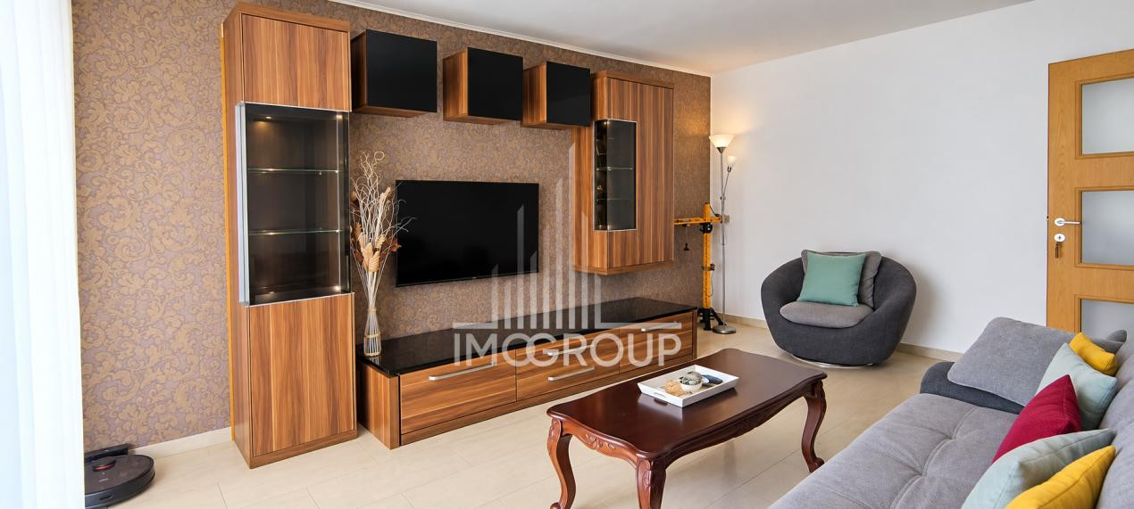 Apartament cu 4 camere Plopilor