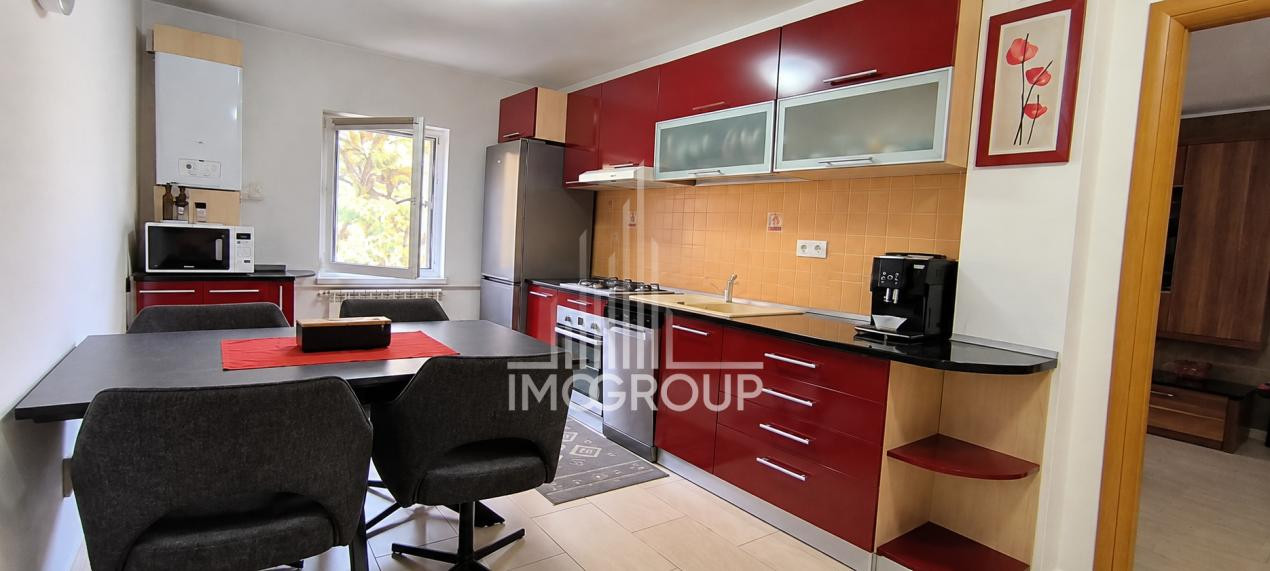 Apartament cu 4 camere Plopilor