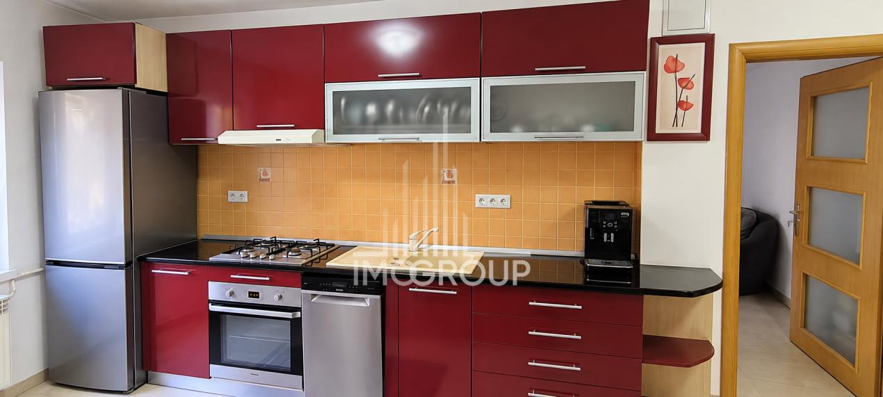 Apartament cu 4 camere Plopilor