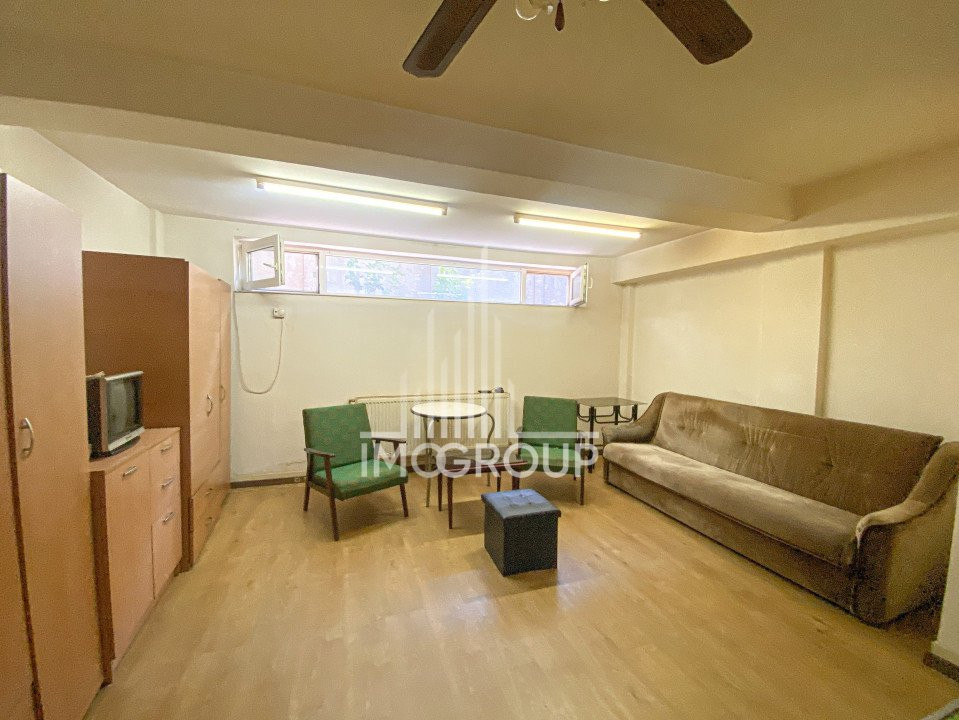 Apartament cu 1 camera, strada Beiusului, zona linistita