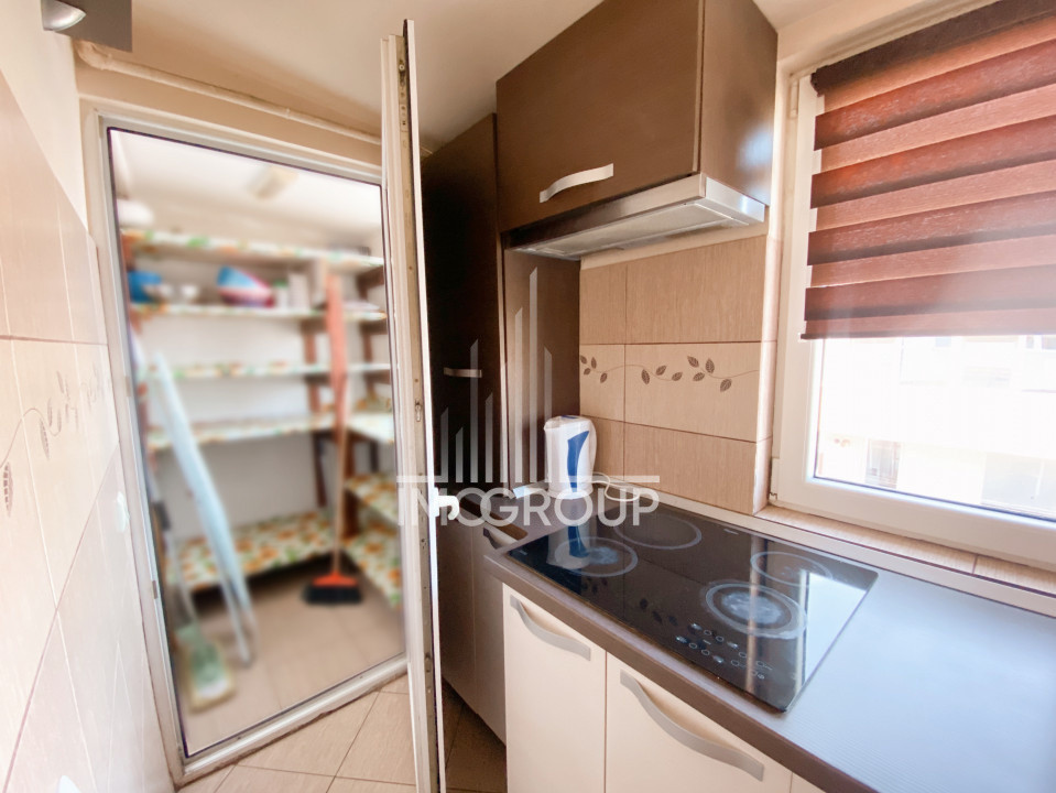 Apartament cu 3 camere, zona Eroilor.